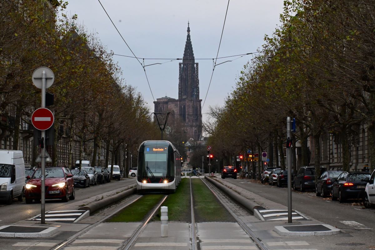 Et là, c’est le tram