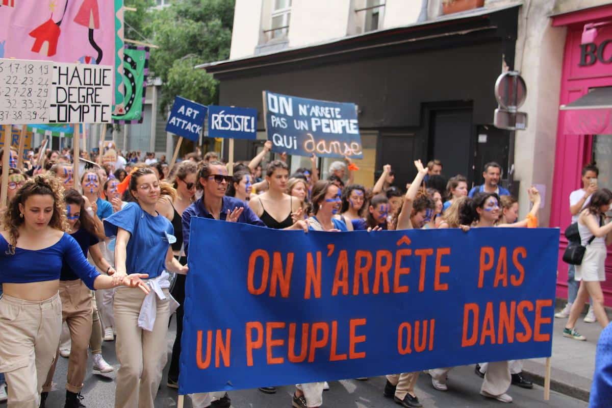 À Paris, une manifestation artistique inédite alerte sur l’urgence climatique