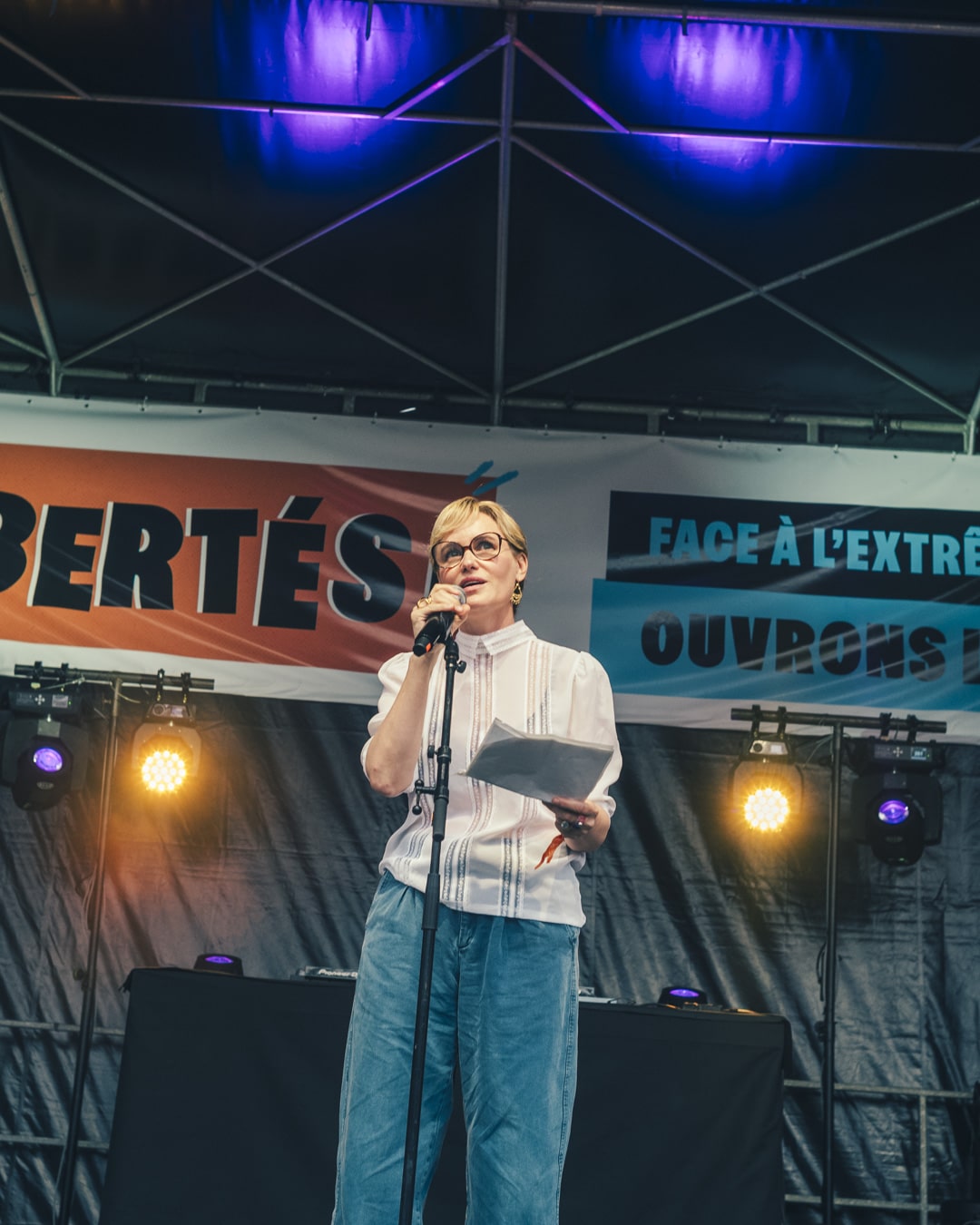 Une centaine de médias, associations et syndicats réunis place de la République à Paris pour défendre les libertés contre le Rassemblement national