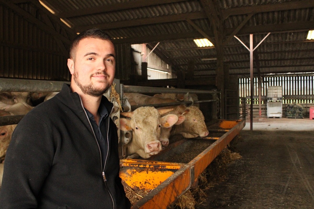 François, agriculteur bio, et Louis, éleveur en conventionnel, veulent tous deux «nourrir le monde et entretenir la terre»