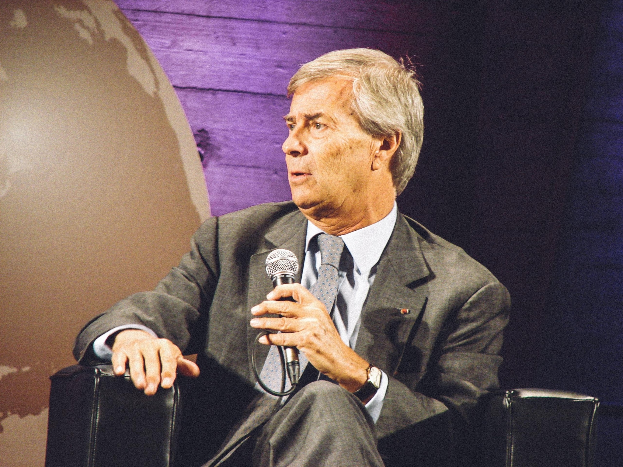 Pour une information libre et plurielle, mettons un « stop » à Vincent Bolloré