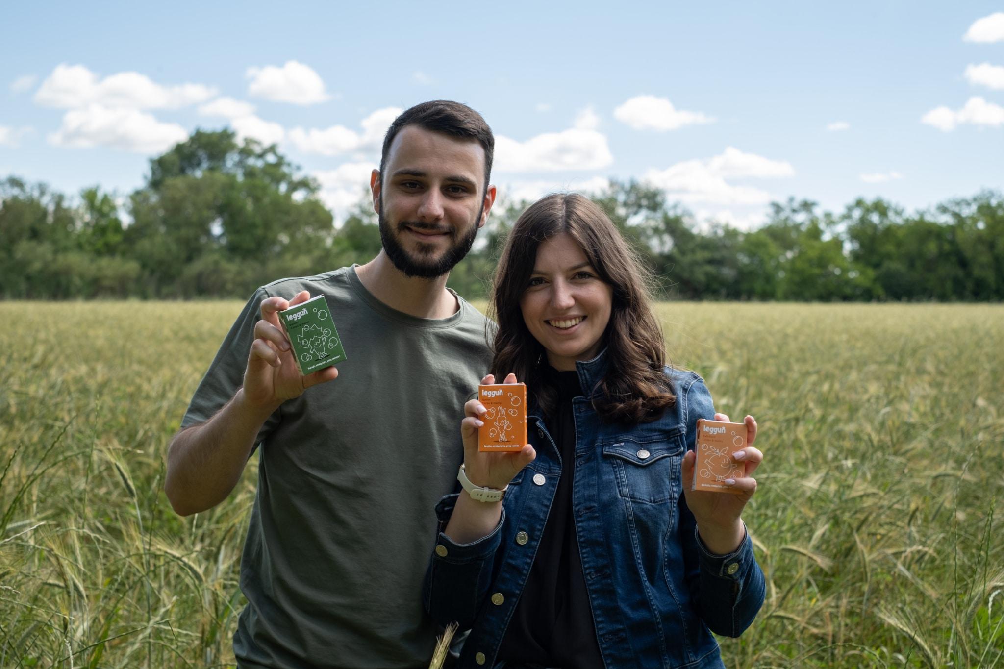 Fabien et Océane fabriquent des savons aux légumes pour lutter contre le gaspillage alimentaire