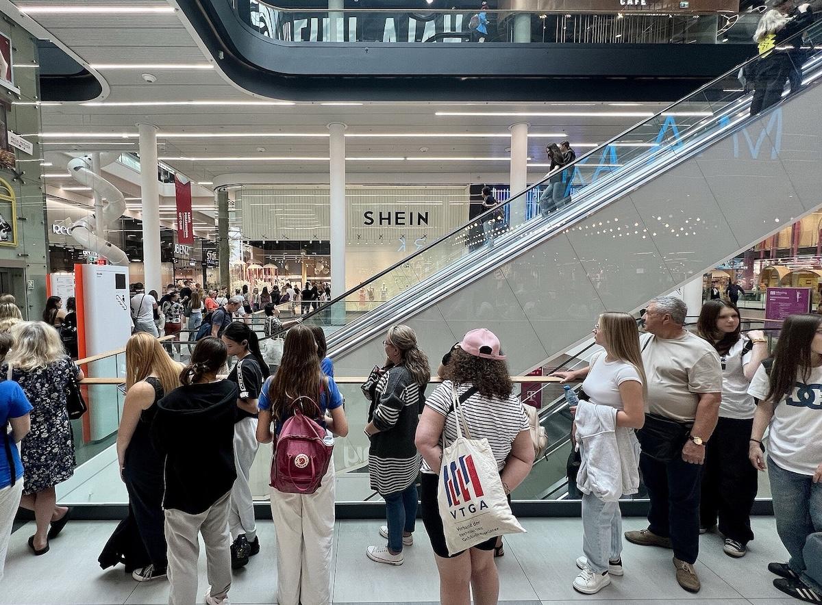 Black Friday : «La dynamique de consommation actuelle renforce les inégalités et les divisions sociales»