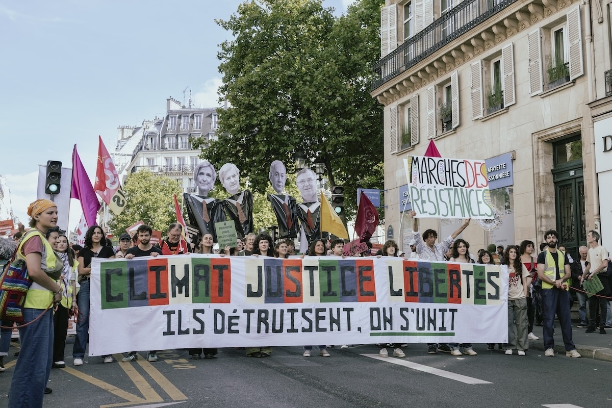 «On ne peut plus défendre l&rsquo;écologie seuls de notre côté» : à Paris, la marche pour le climat dessine de nouveaux horizons