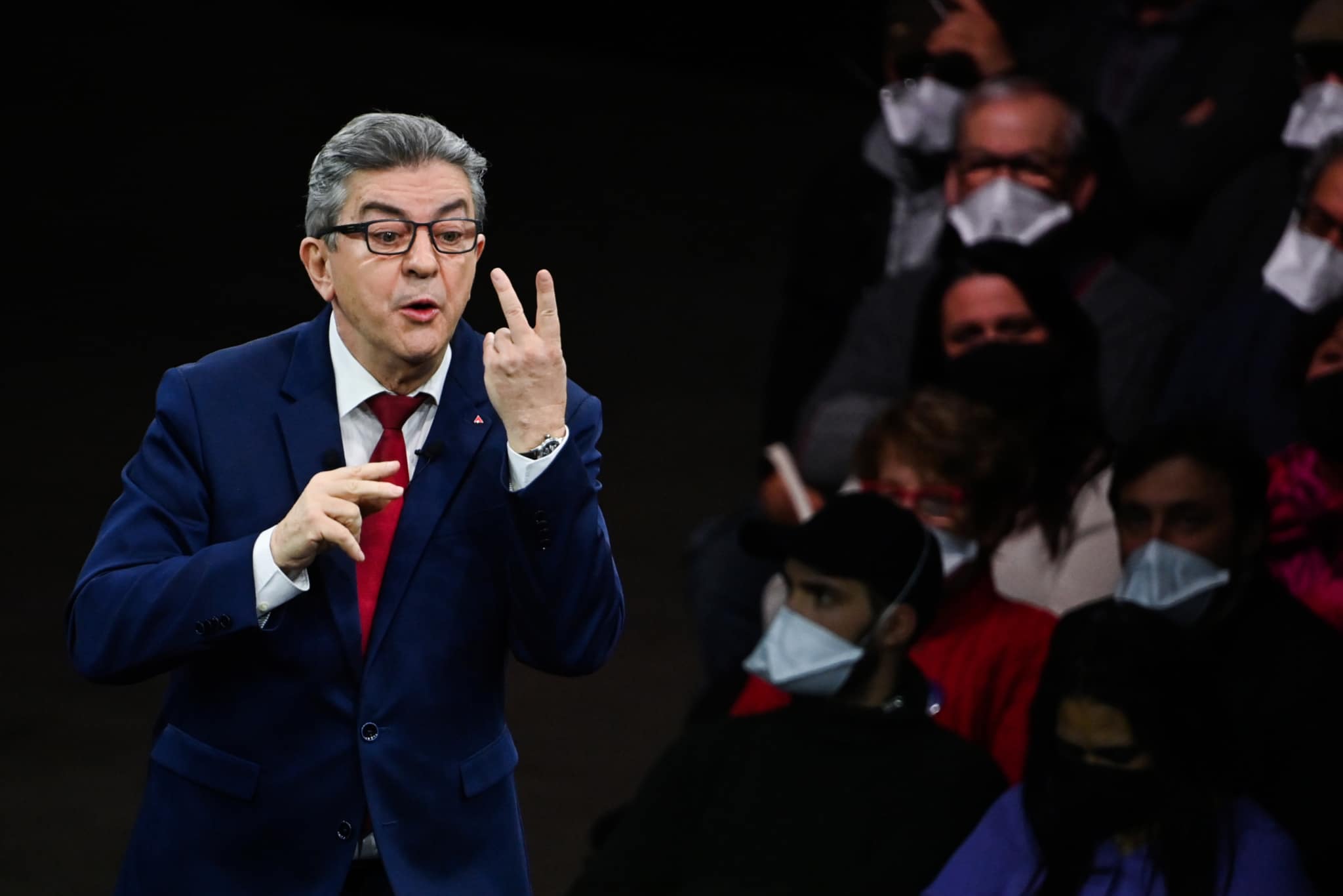 Jean-Luc Mélenchon : le candidat qui tend son vert aux classes populaires