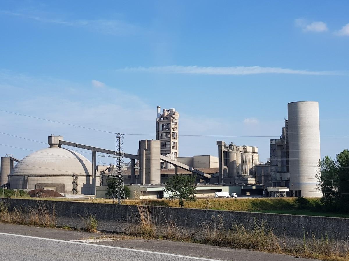 ArcelorMittal, TotalEnergies, Lafarge… Les 50 sites industriels français qui émettent le plus de gaz à effet de serre