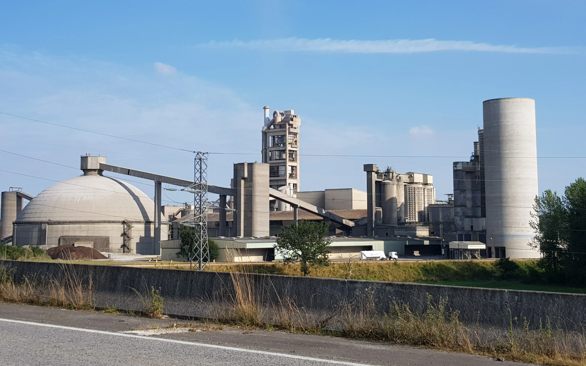 375 kilomètres de canalisations à travers cinq départements : GOCO2, le projet de capture et stockage de carbone qui inquiète