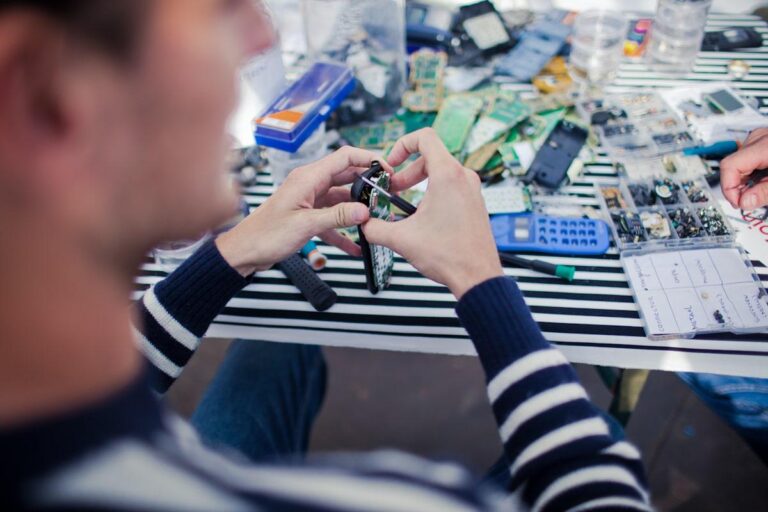 Vaut-il mieux acheter un smartphone neuf ou reconditionné ?