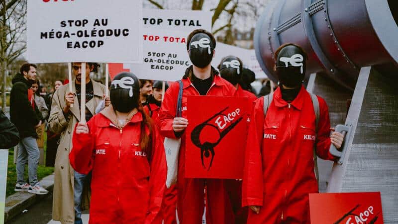 Procès Eacop : TotalEnergies rappelé au tribunal pour son méga-projet pétrolier