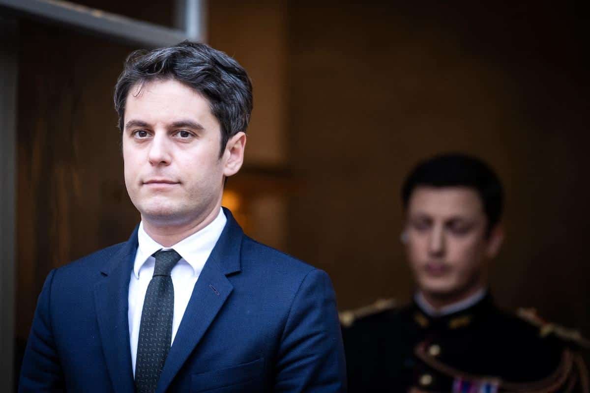 Gabriel Attal est-il le plus vieux premier ministre de la Cinquième République ?