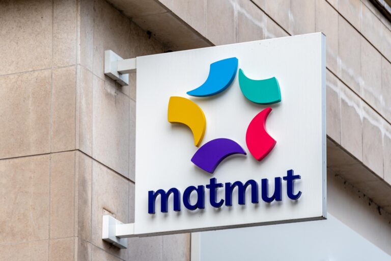 MAIF, Matmut, Goodvest… Comment choisir une assurance-vie qui ne finance pas les géants du pétrole ?