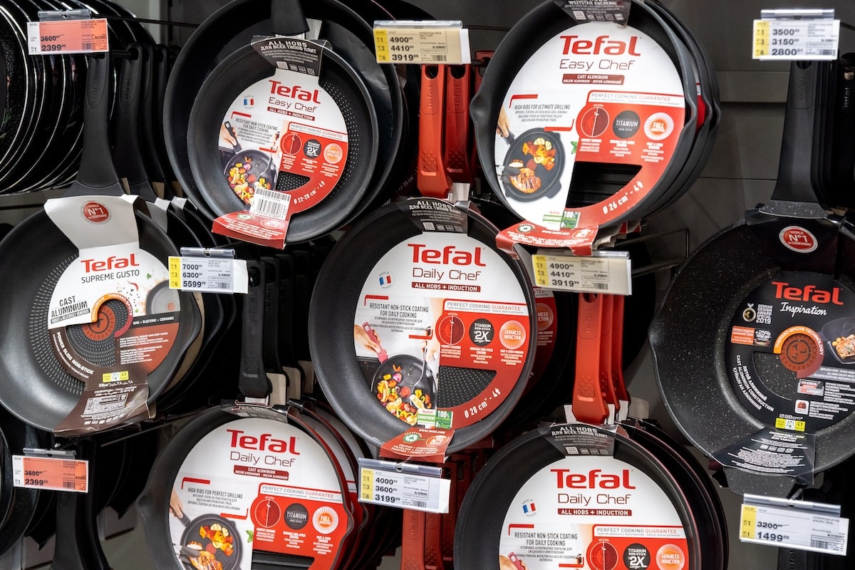 Des poêles en Téflon «sûres» ? Trois associations attaquent Tefal en justice pour pratiques commerciales trompeuses