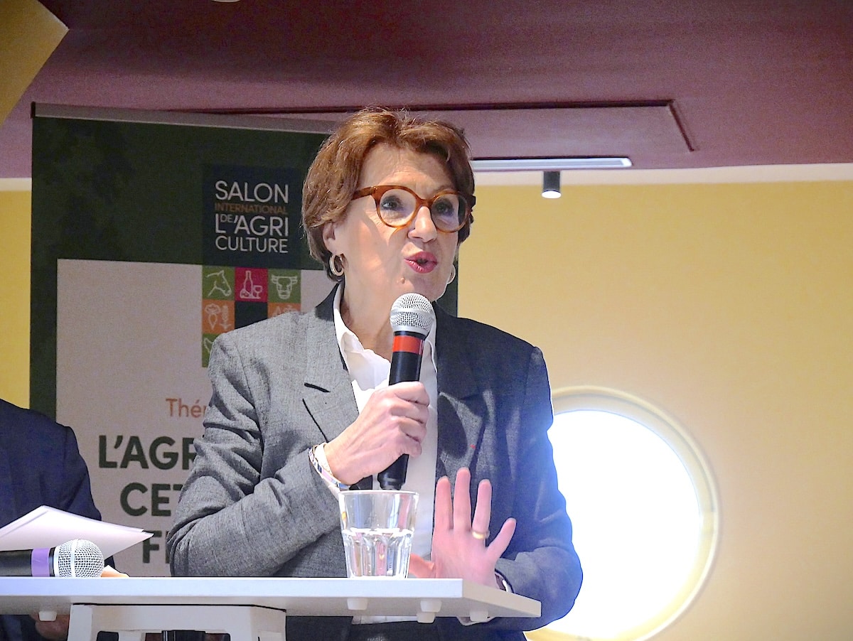 «Il n’a jamais été question de supprimer l’Agence bio» : la ministre de l’agriculture Annie Genevard répond à Vert
