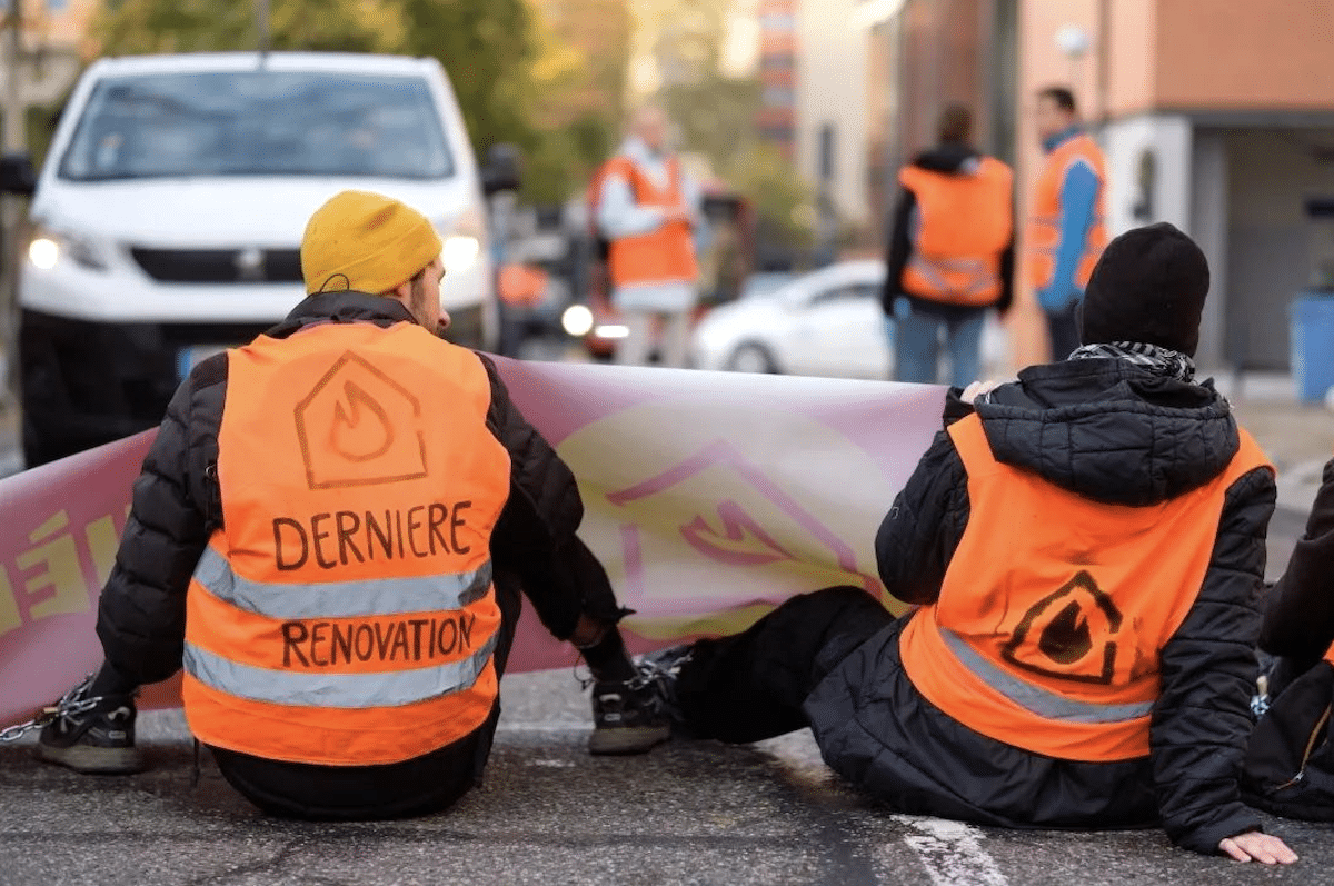 Le collectif Dernière rénovation met fin à ses actions… pour l’instant