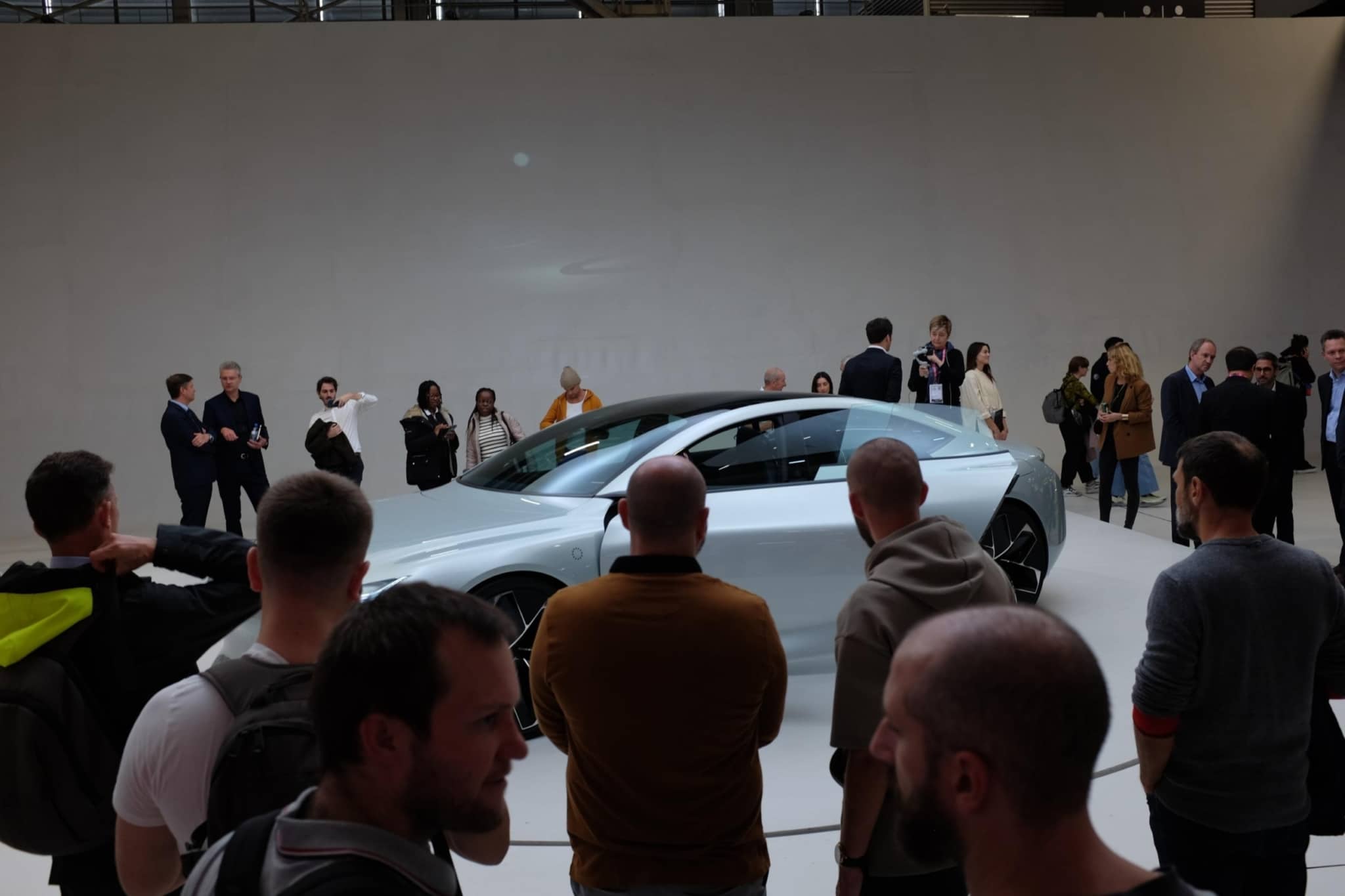 Au Mondial de l’auto, la voiture se cherche un avenir