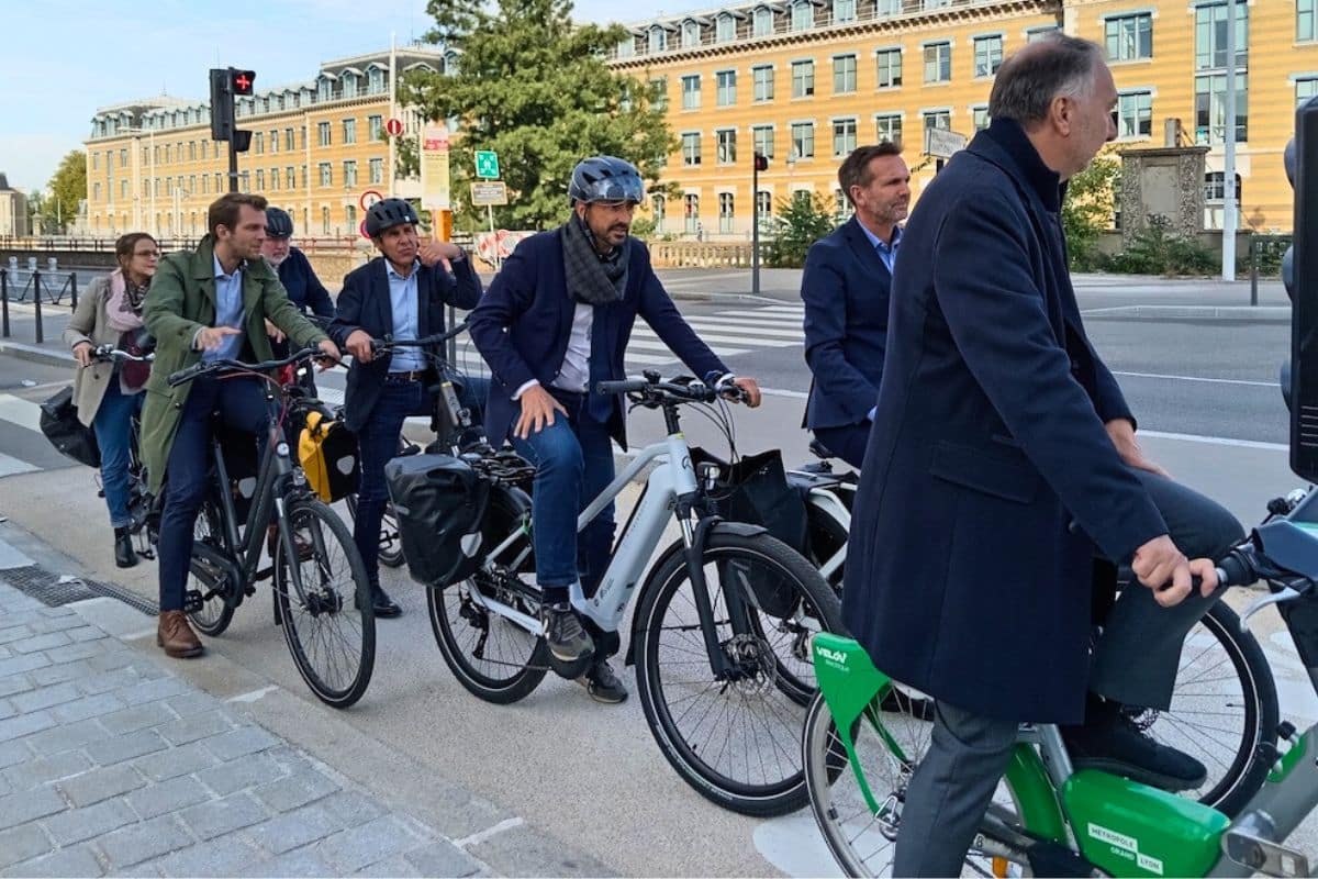 Municipales 2026 : près de six ans après l’arrivée au pouvoir des écologistes, Lyon est-elle devenue une ville cyclable ?