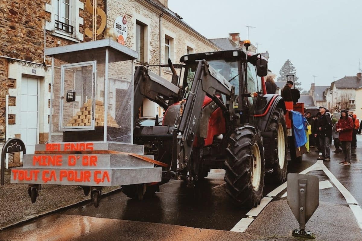 «Pas de mine dans mon jardin, ni chez mes voisins» : dans l’ouest, habitants et élus unis contre l’exploration minière de Breizh Ressources