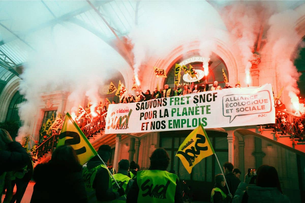 Fin du monde et fin du mois, même combat : cinq alliances réussies entre syndicalistes et écologistes