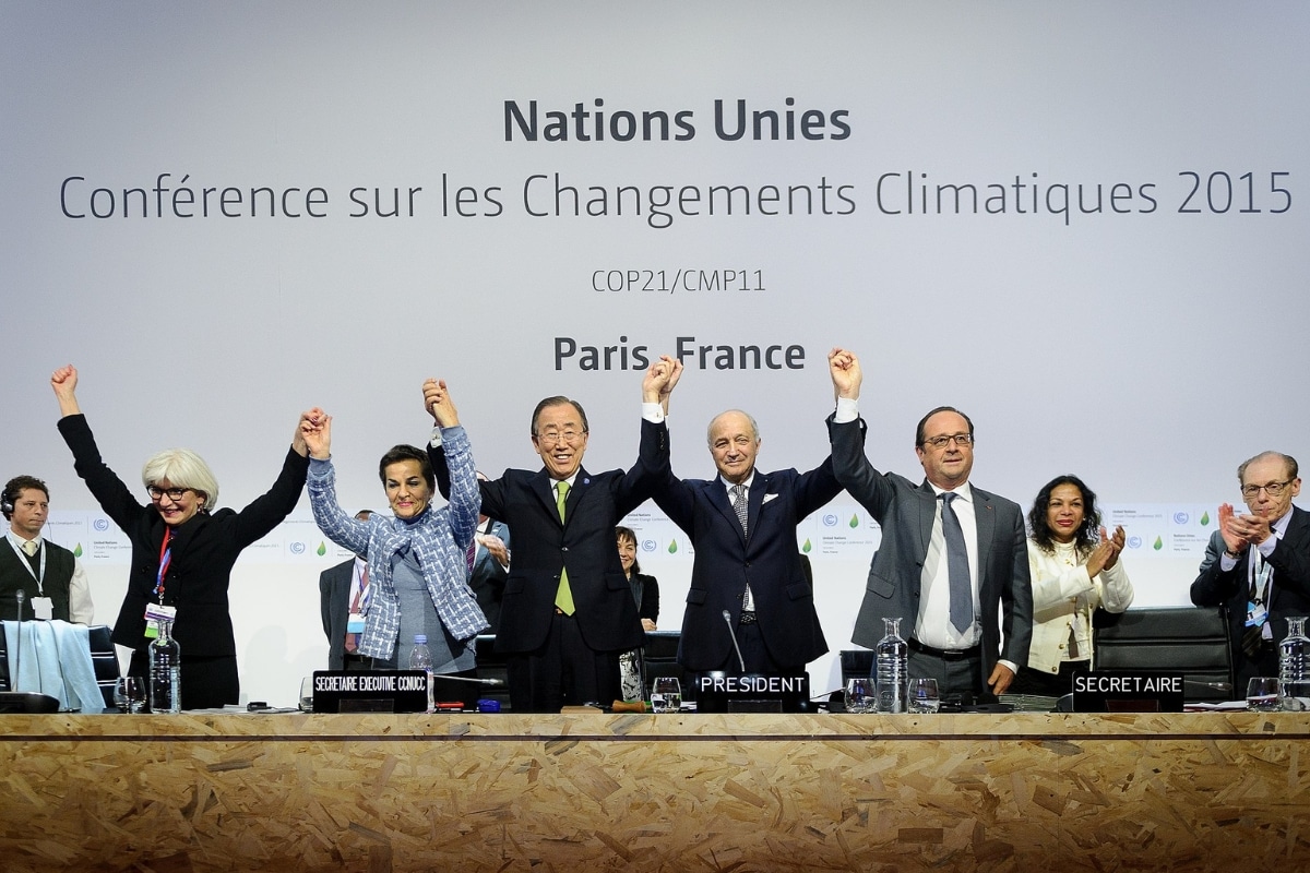 Réchauffement, CO2, renouvelables, transport, déforestation : cinq graphs clés, dix ans après l’Accord de Paris sur le climat