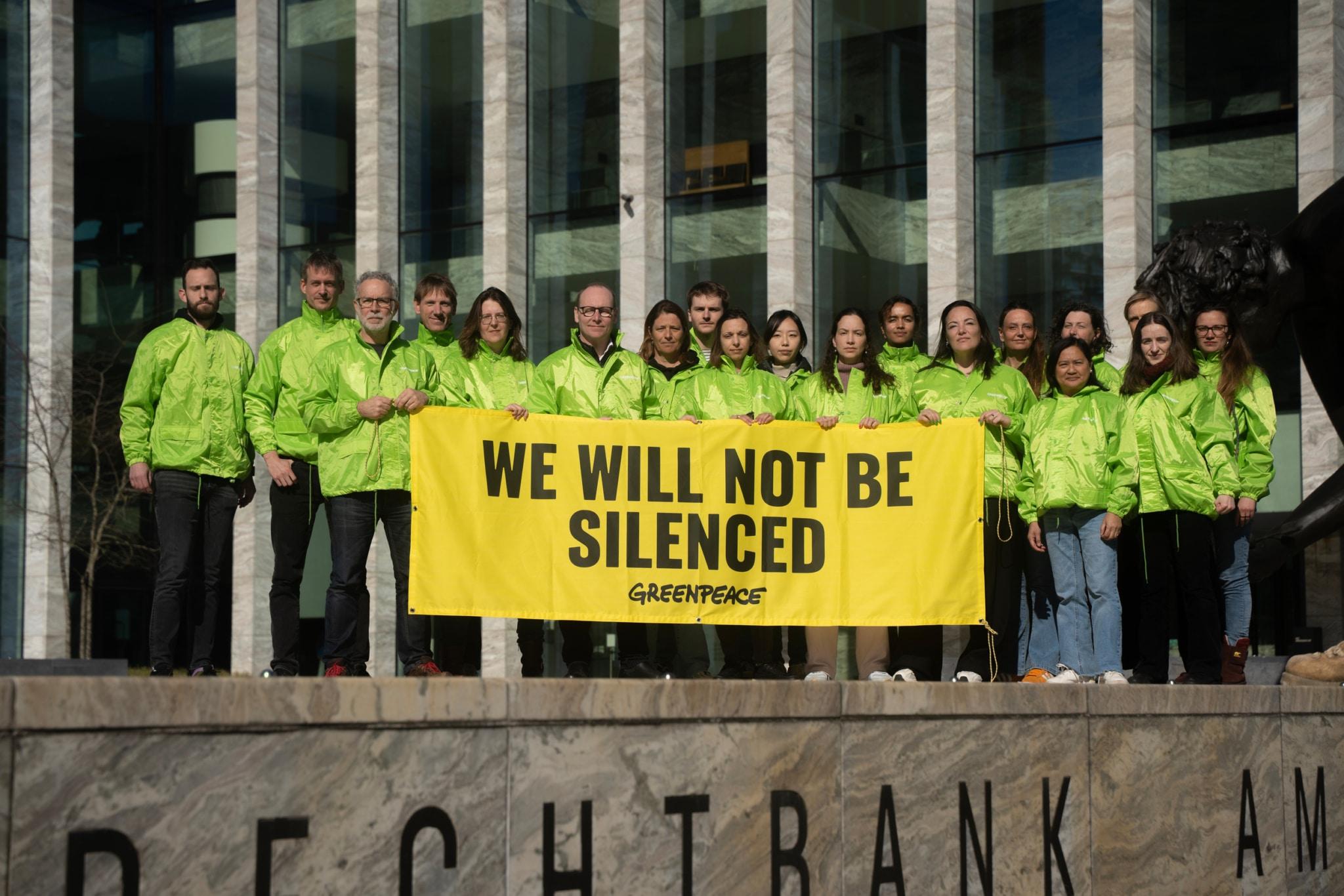 Greenpeace condamnée à payer plus de 665 millions de dollars à un géant du pétrole aux États-Unis