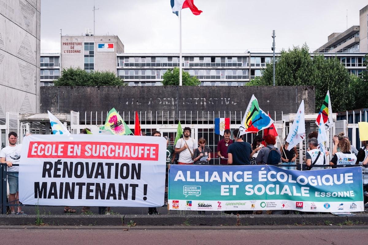 Isolation, infiltrations, champignons : 20 à 30% du bâti scolaire «vétuste» et inadapté aux aléas climatiques
