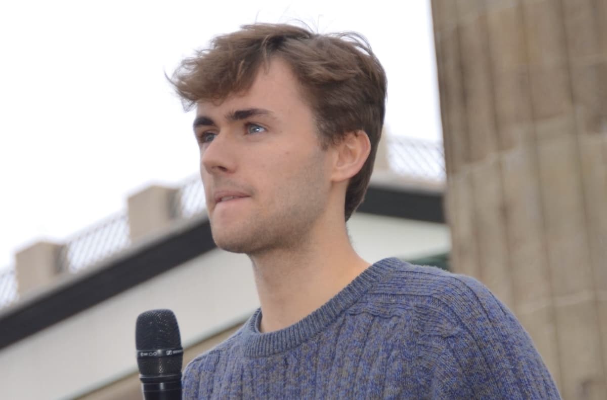 TotalEnergies a engrangé 15,2 milliards d’euros en 2024 : «des profits illégitimes, au détriment de la planète et des populations»