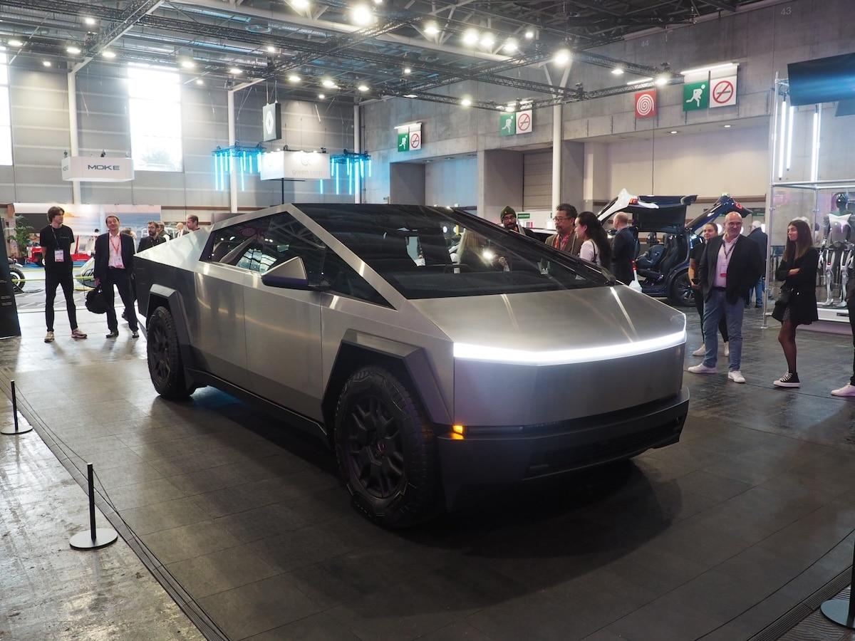 Mondial de l’auto : des voix s’élèvent contre la course au gigantisme