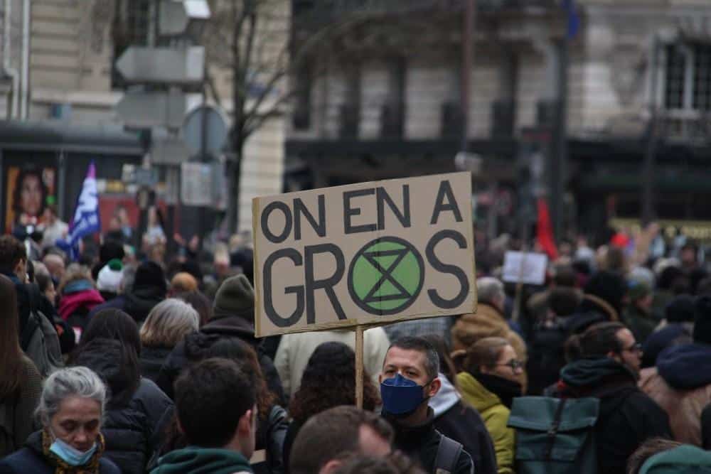 « On continue à parler de choses qui n’existeront plus dans 30 ans » : ces opposant·es à la réforme des retraites qui associent crise sociale et péril écologique