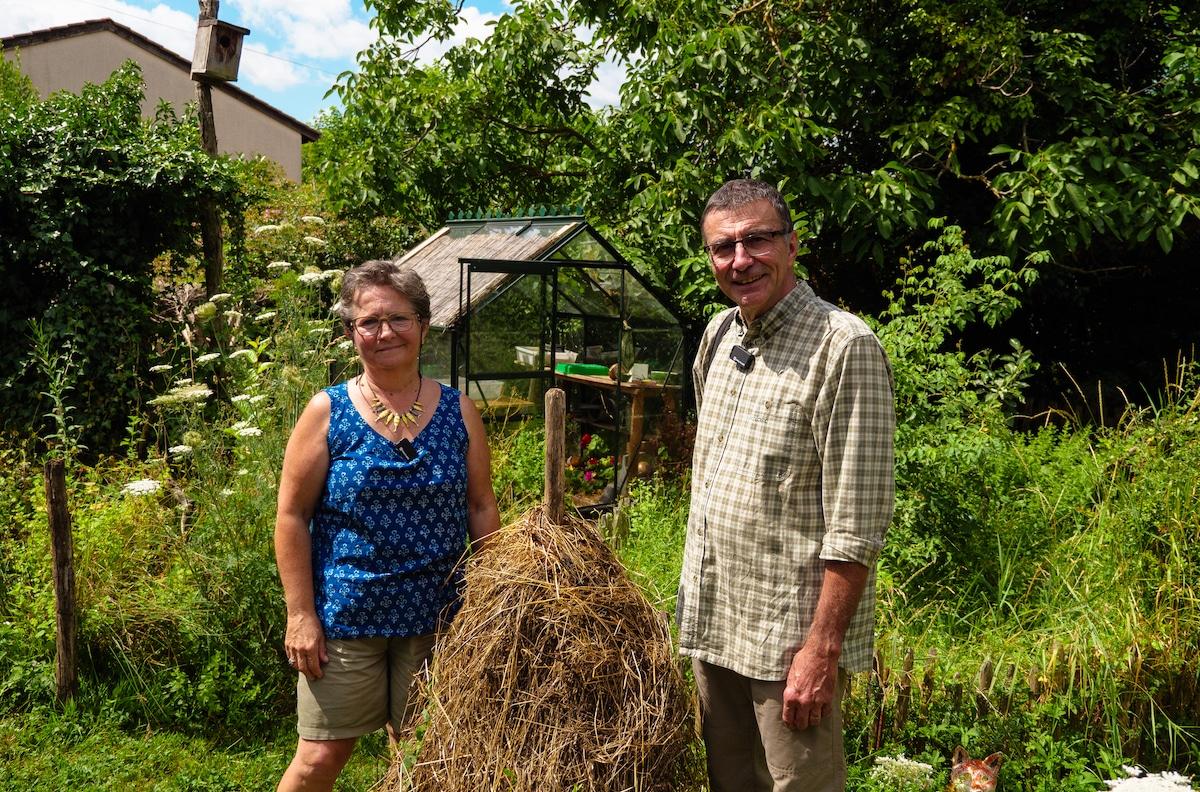 Comme ce couple installé près de Lyon, transformez votre jardin en refuge pour la biodiversité