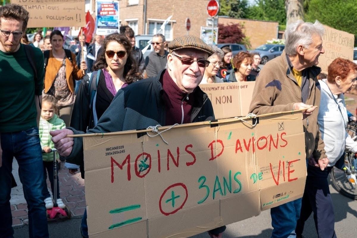 Riverains d’aéroports et associations écolos réclament un plafonnement du trafic aérien