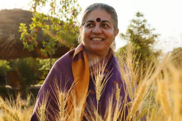 Vandana Shiva : «Ni les produits chimiques ni les énergies fossiles ne sont indispensables à l’agriculture»