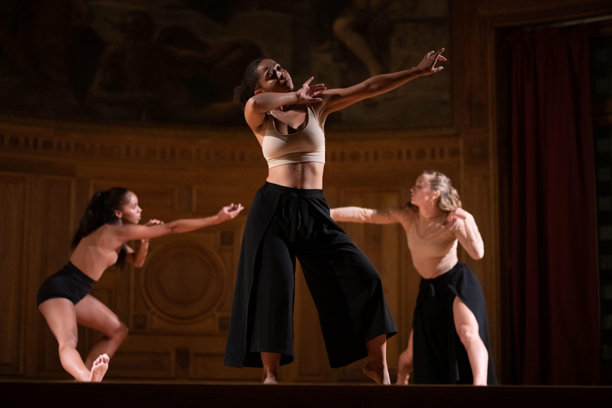 Justine Sène de Minuit 12 : «La danse ramène de l’incarnation et de la chaleur dans l’écologie, qui peut paraître froide avec plein de chiffres»