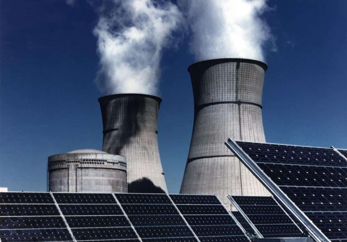 Transition énergétique : le gouvernement accélère sur le nucléaire et patine sur les renouvelables