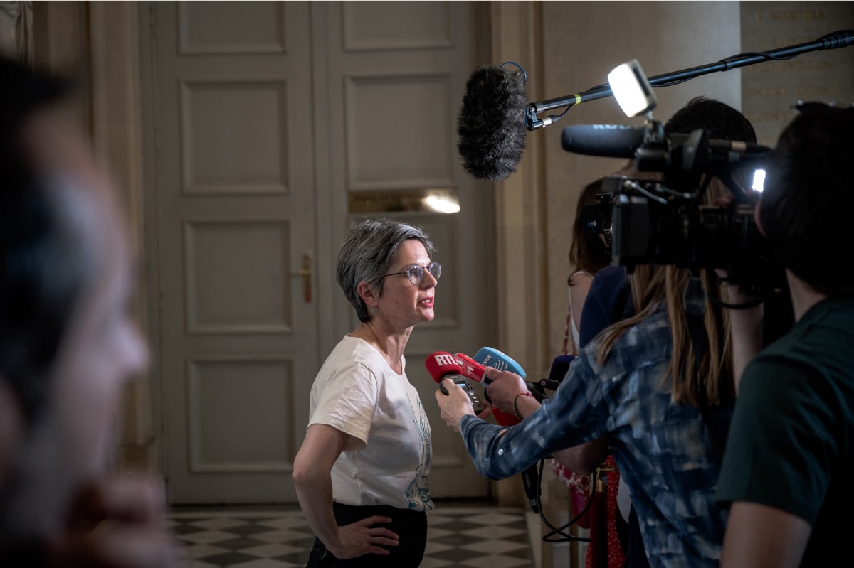 « Des miettes et du charbon » : le projet de loi « pouvoir d&rsquo;achat » scandalise les écologistes