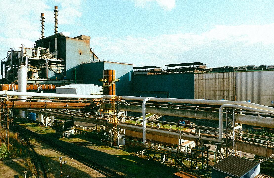 Accusé de pollution, ArcelorMittal échappe aux poursuites en se rachetant (littéralement)