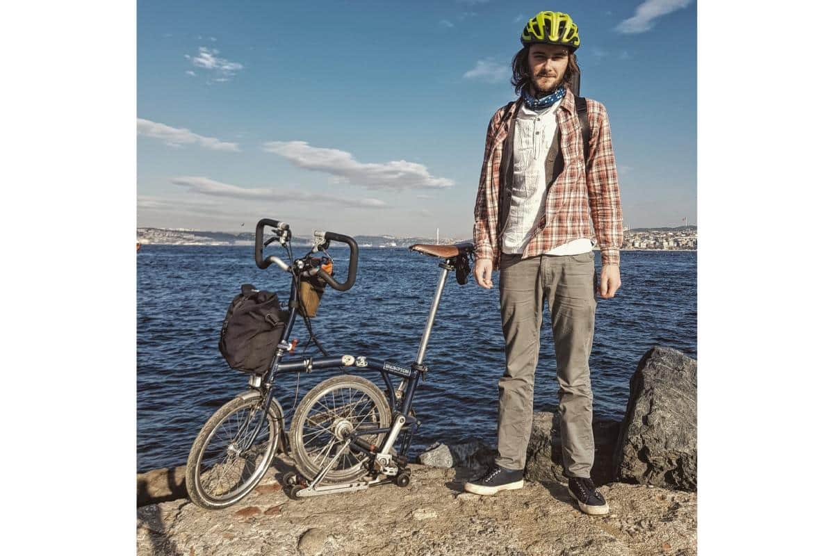 Il s’est rendu à la COP27 en train et en stop : entretien avec Dan Hodd, d&rsquo;Extinction Rebellion