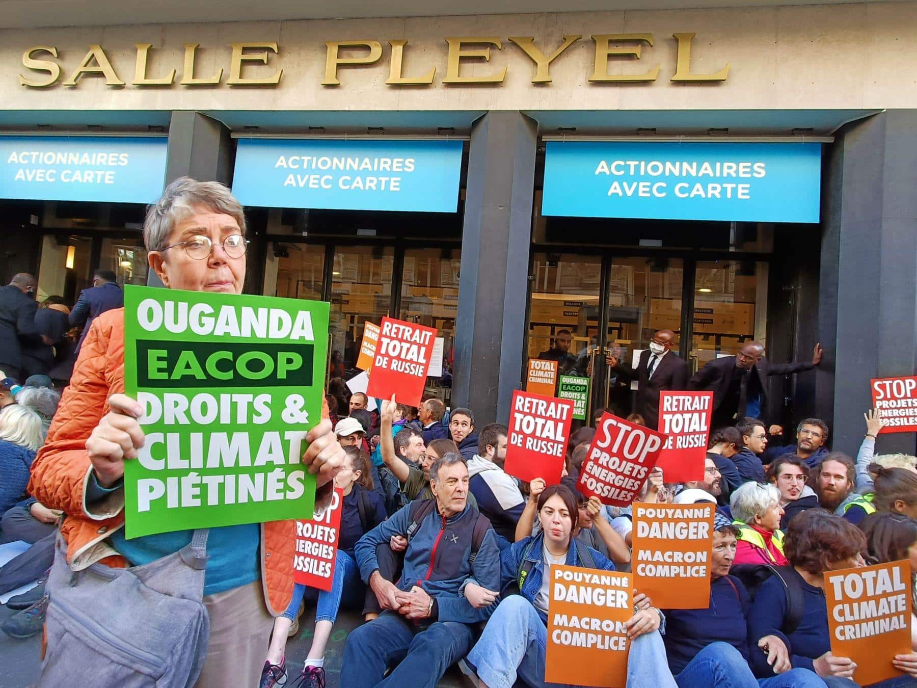 L’assemblée générale annuelle de TotalEnergies bloquée par des centaines d’activistes 