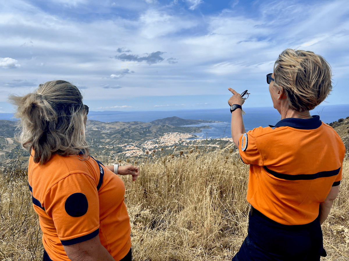 «Un petit paradis à protéger» : dans les Pyrénées-Orientales, ces guetteurs forestiers bénévoles traquent les départs de feu