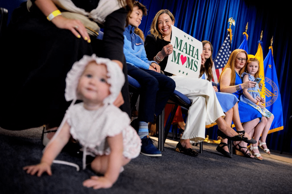 Alimentation naturelle et famille traditionnelle : qui sont les «Maha moms», ces influenceuses américaines pro-Trump ?