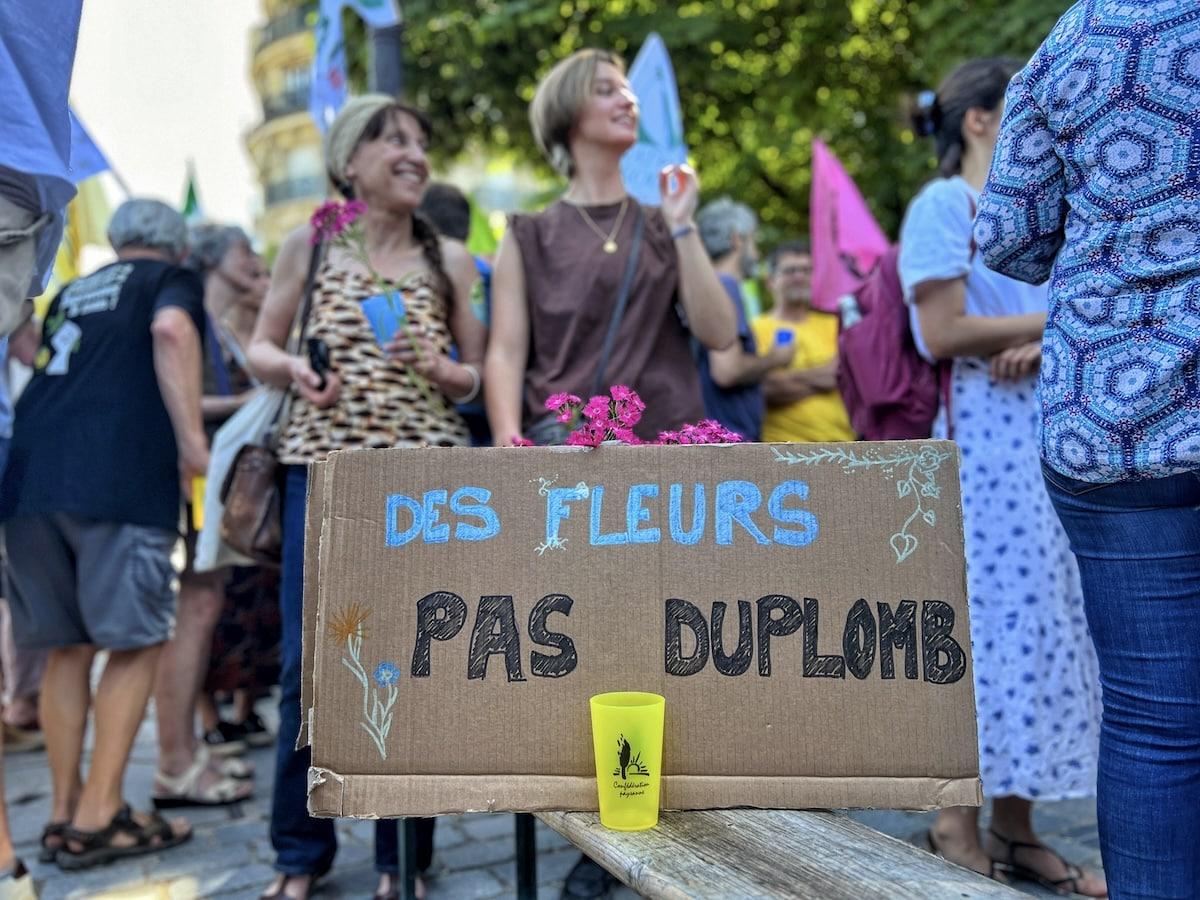 Activistes et scientifiques appellent à abroger la loi Duplomb : «Elle renforce un modèle agricole industriel et destructeur»